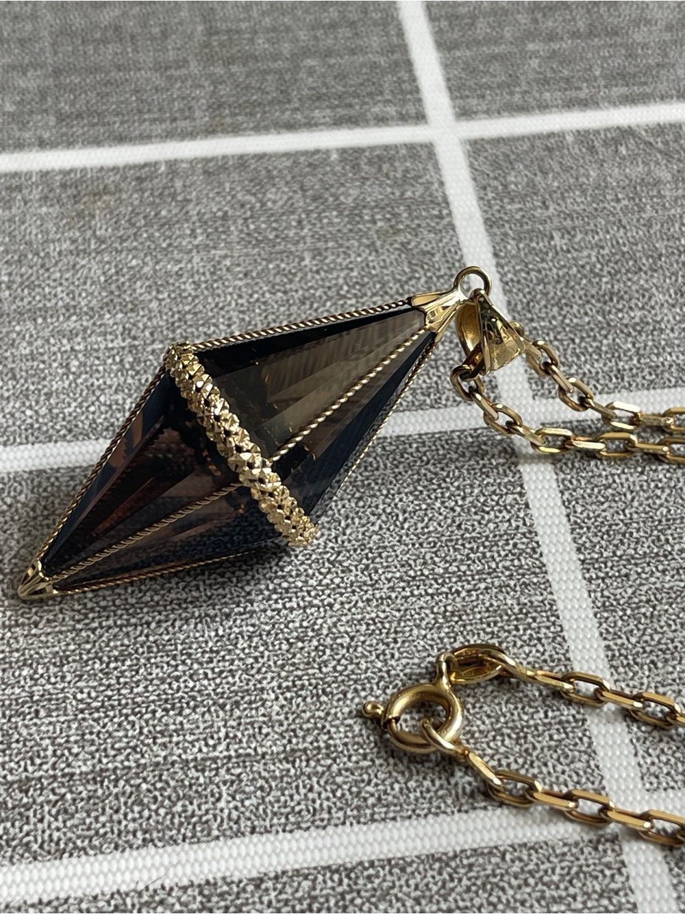 Vintage 14k Yellow Gold Double Faceted Pyramid Smoky Quartz Pendant